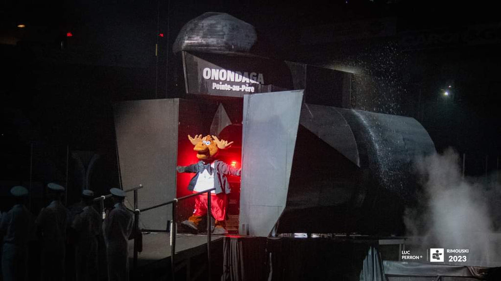 Réplique de l'Onondaga pour les cérémonies des jeux du Québec